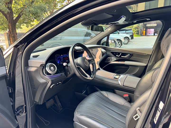 Фото 9 - Mercedes-Benz EQS SUV