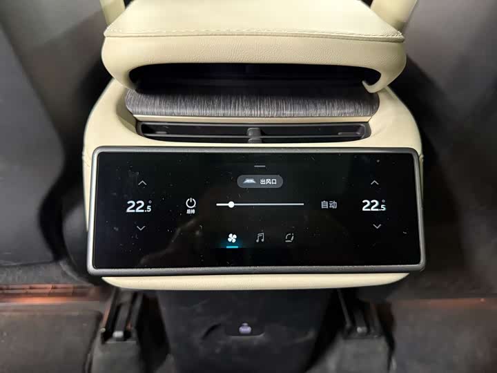 Фото 9 - Nio ES6