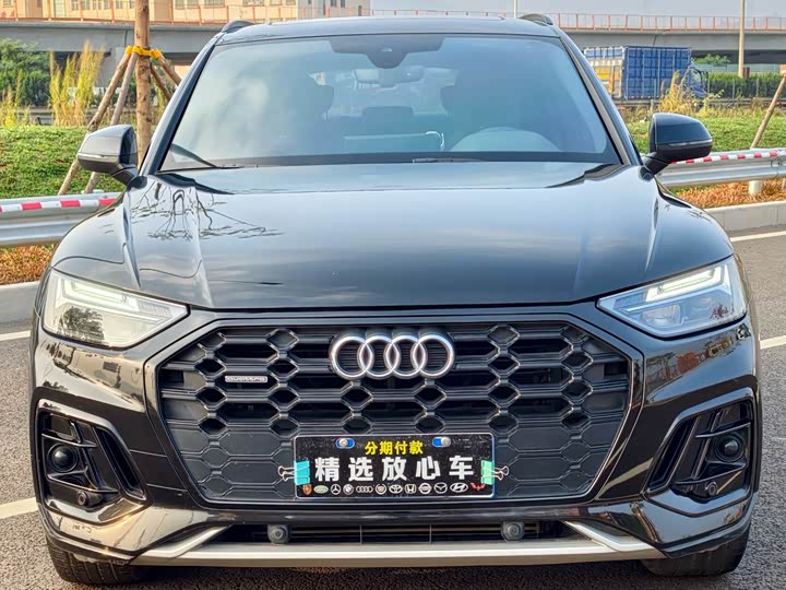 Фото 2 - Audi Q5L
