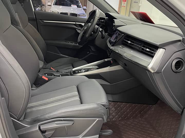 Фото 8 - Audi A3