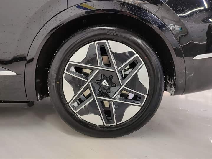 Фото 6 - Changan Deepal S09