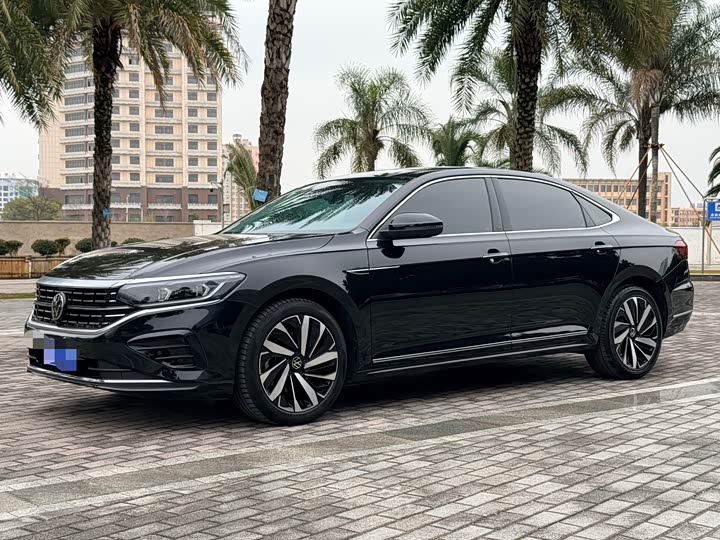 Фото 3 - Volkswagen Passat