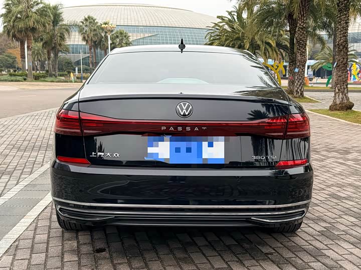 Фото 5 - Volkswagen Passat