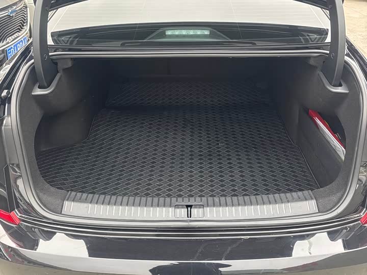 Фото 9 - Volkswagen Passat