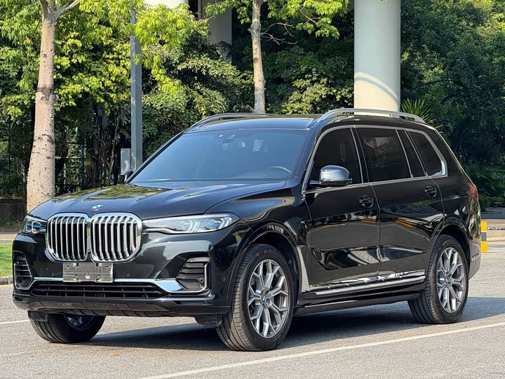 Фото 2 - BMW X7
