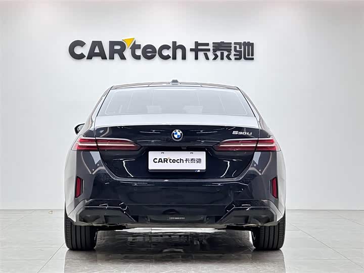 Фото 4 - BMW 5 Series