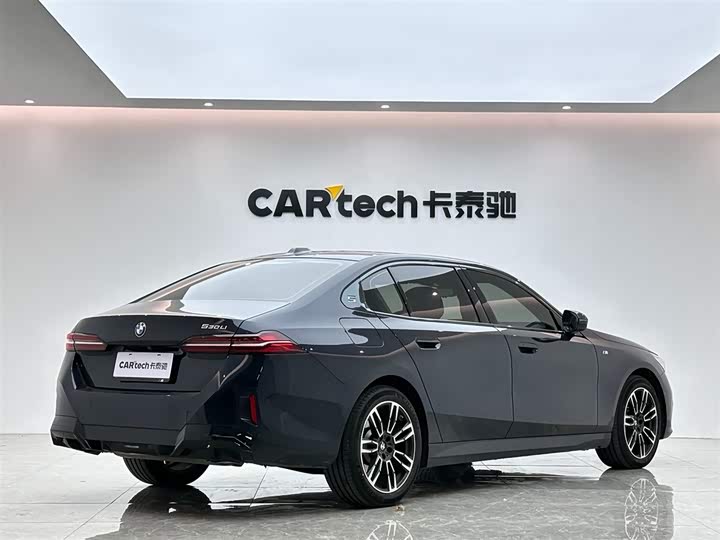 Фото 5 - BMW 5 Series