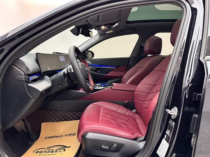 Фото 8 - BMW 5 Series