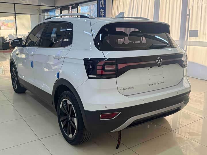 Фото 4 - Volkswagen Tacqua