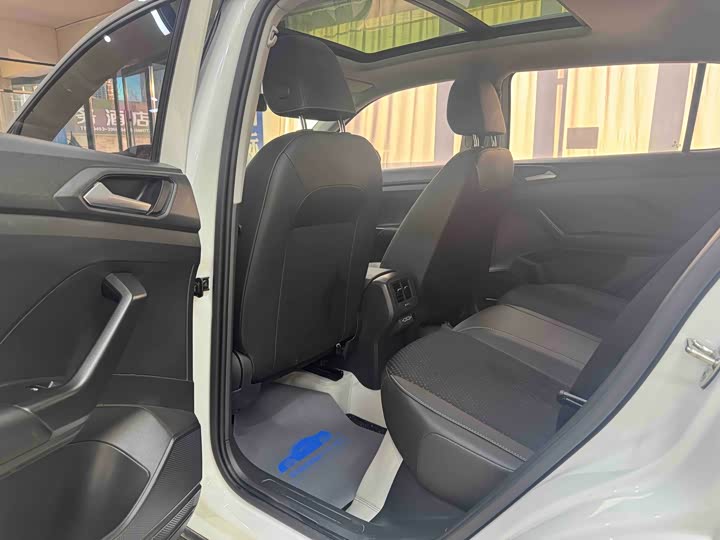 Фото 8 - Volkswagen Tacqua