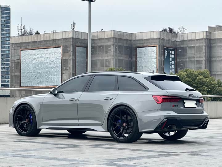 Фото 4 - Audi RS 6