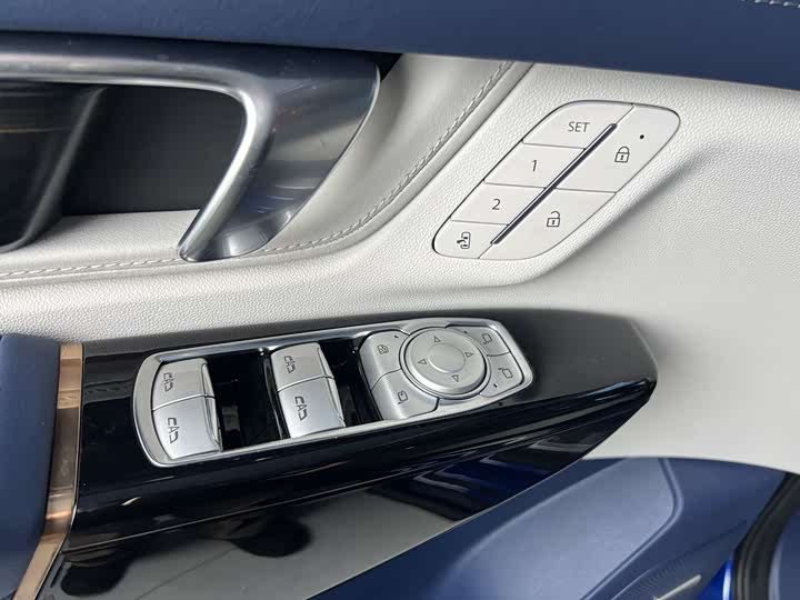 Фото 8 - Buick GL8 Century