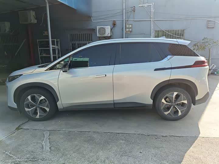 Фото 5 - GAC Aion V