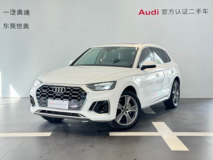 Фото 1 - Audi Q5L