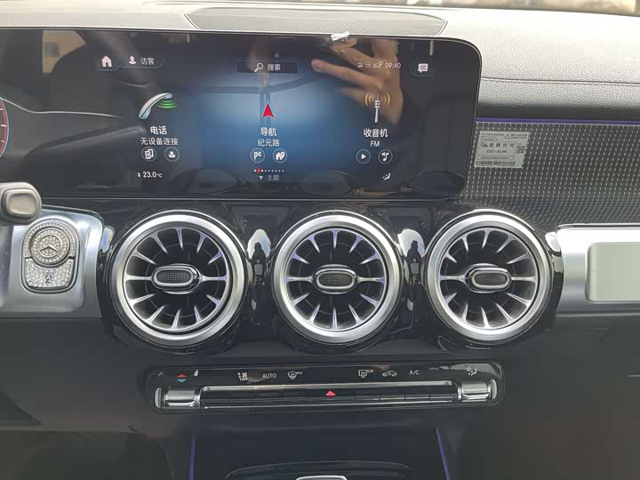 Фото 5 - Mercedes-Benz GLB-Class