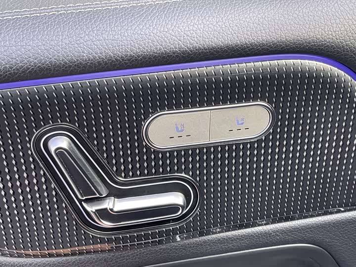 Фото 9 - Mercedes-Benz GLB-Class