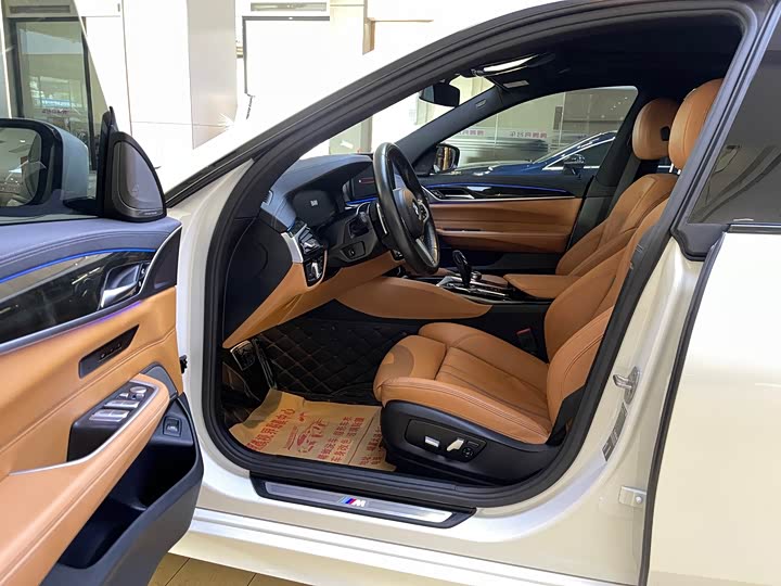 Фото 4 - BMW 6 Series GT