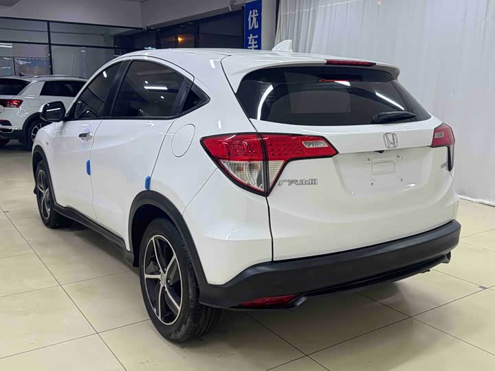 Фото 4 - Honda Vezel