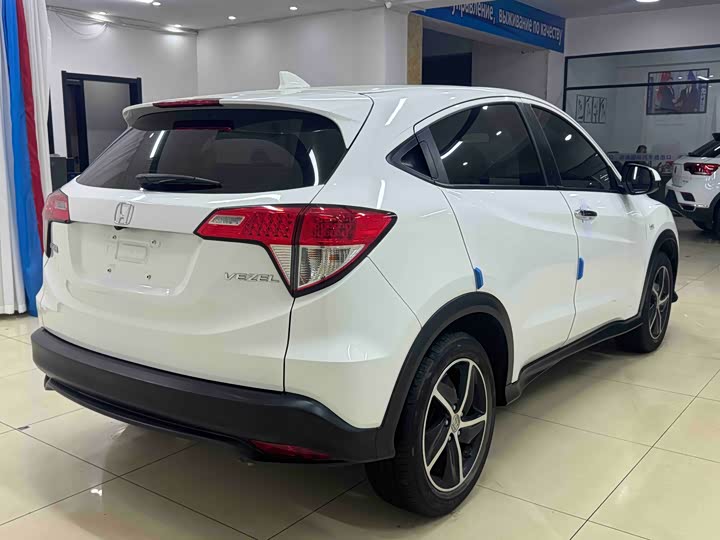 Фото 6 - Honda Vezel