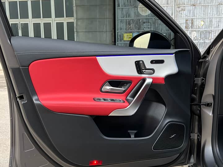 Фото 7 - Mercedes-Benz A-Class AMG