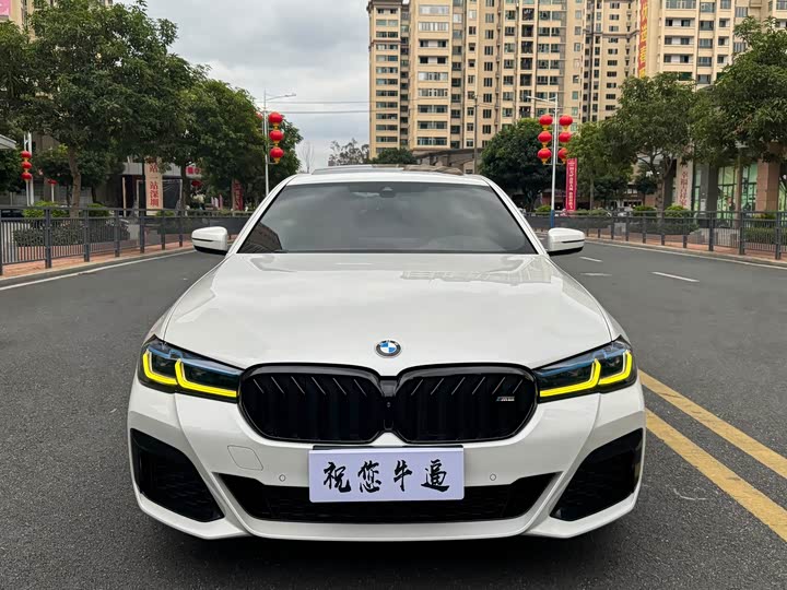 Фото 3 - BMW 5 Series