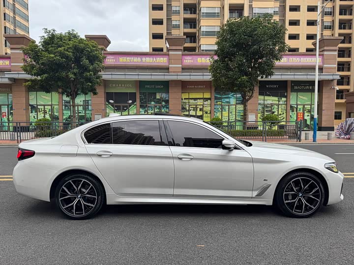 Фото 5 - BMW 5 Series