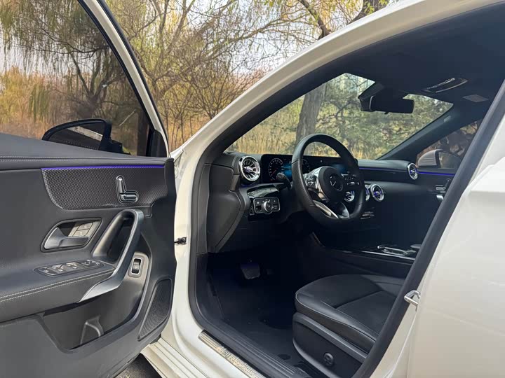 Фото 5 - Mercedes-Benz A-Class