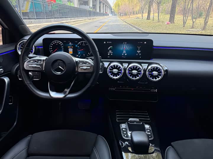 Фото 9 - Mercedes-Benz A-Class