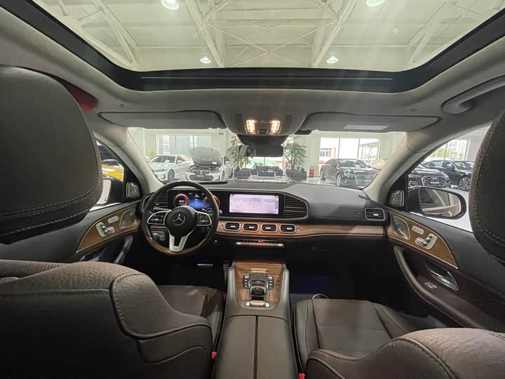 Фото 9 - Mercedes-Benz GLS-Class