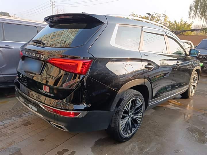 Фото 7 - Jetour X90