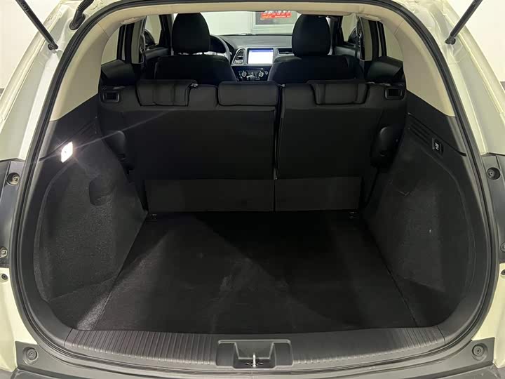 Фото 7 - Honda Vezel