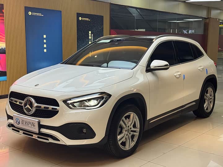 Фото 1 - Mercedes-Benz GLA-Class