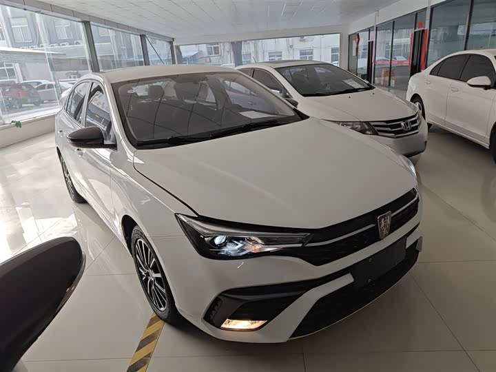 Фото 4 - Roewe i5