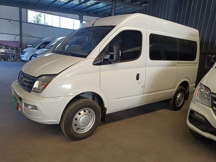 Фото 5 - Maxus V80