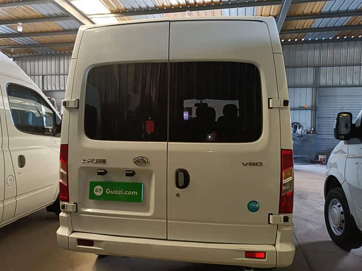 Фото 6 - Maxus V80