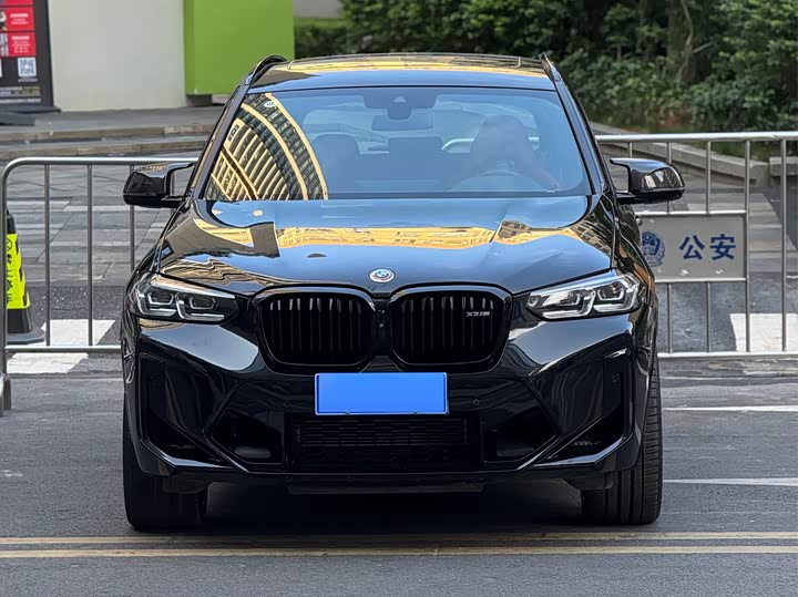 Фото 2 - BMW X3 M