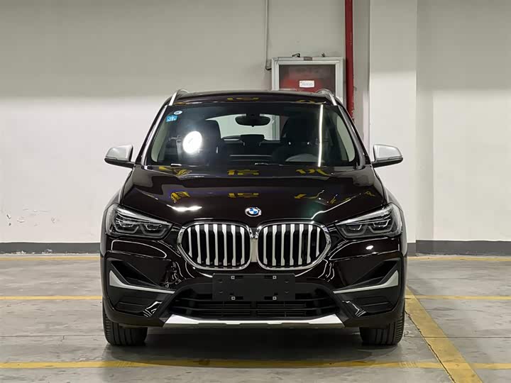 Фото 2 - BMW X1