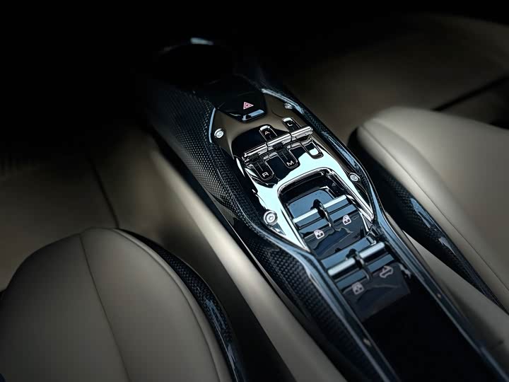 Фото 6 - Ferrari 296