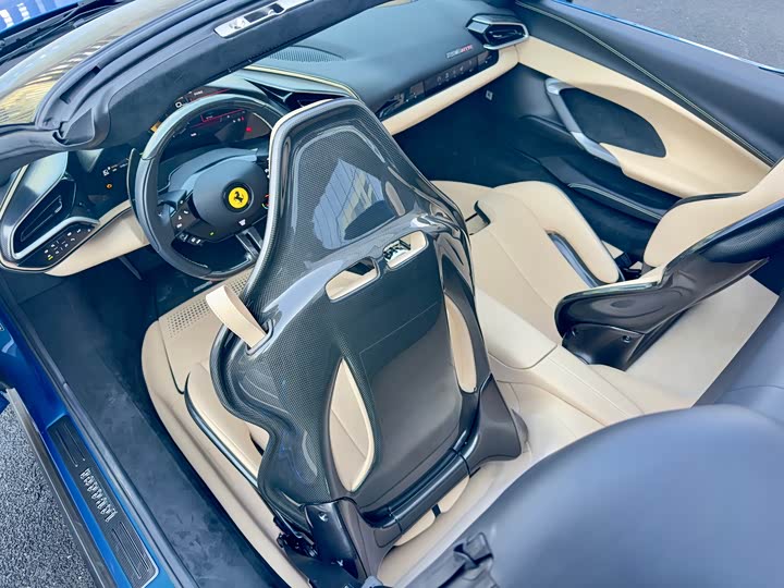 Фото 7 - Ferrari 296