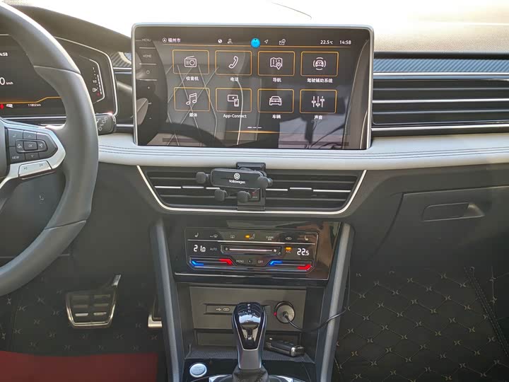 Фото 6 - Volkswagen Tiguan L Pro