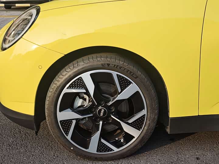 Фото 3 - Mini Cooper