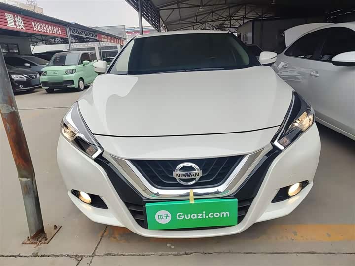 Фото 3 - Nissan Lannia