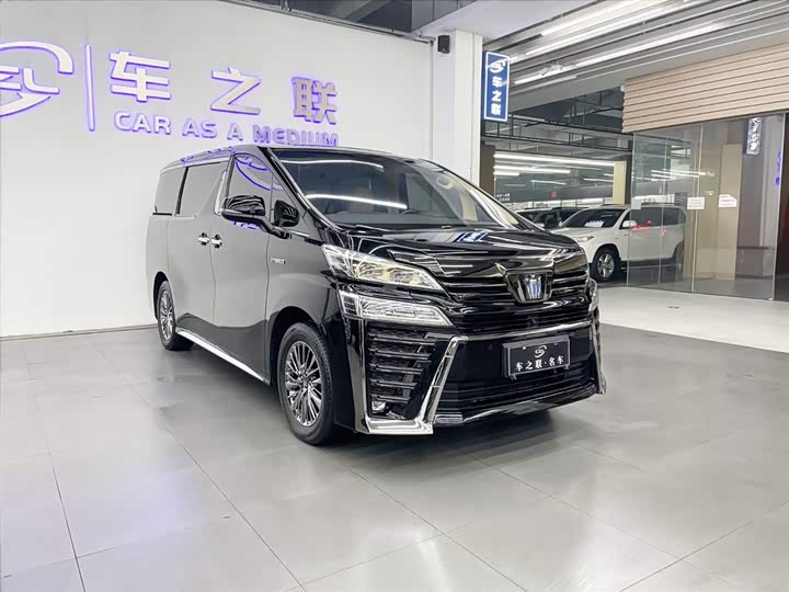 Фото 1 - Toyota Vellfire