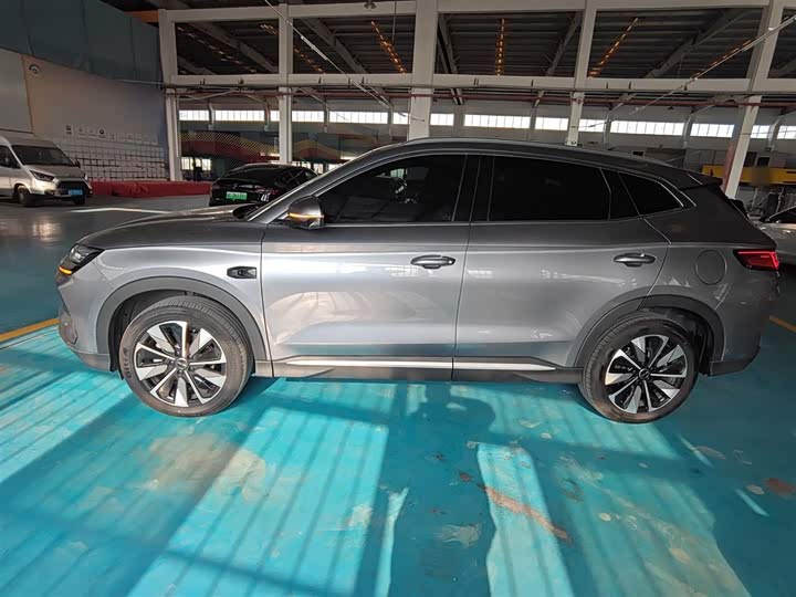 Фото 5 - BYD Song Plus Hybrid/EV