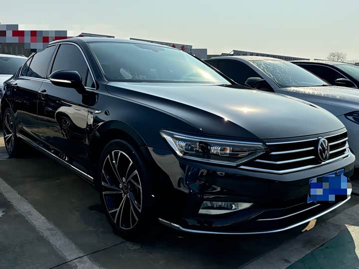 Фото 3 - Volkswagen Magotan