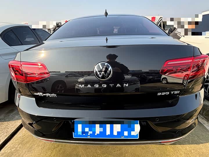 Фото 5 - Volkswagen Magotan