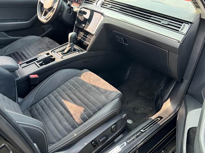 Фото 8 - Volkswagen Magotan