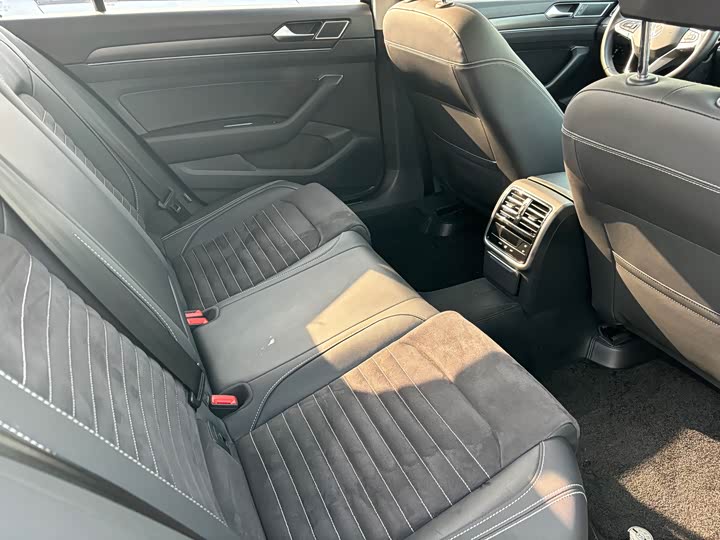 Фото 9 - Volkswagen Magotan