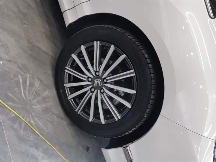 Фото 6 - Honda Elysion