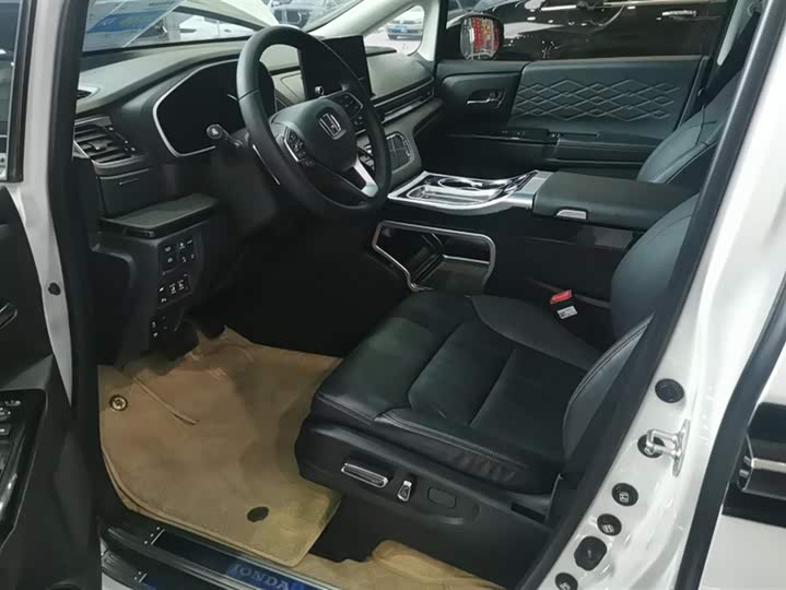 Фото 9 - Honda Elysion